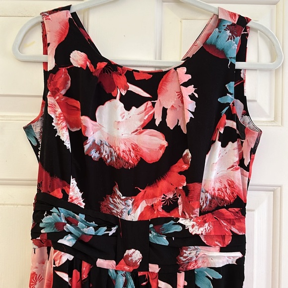 Eva Mendes by NY&CO - Picture 3 of 4